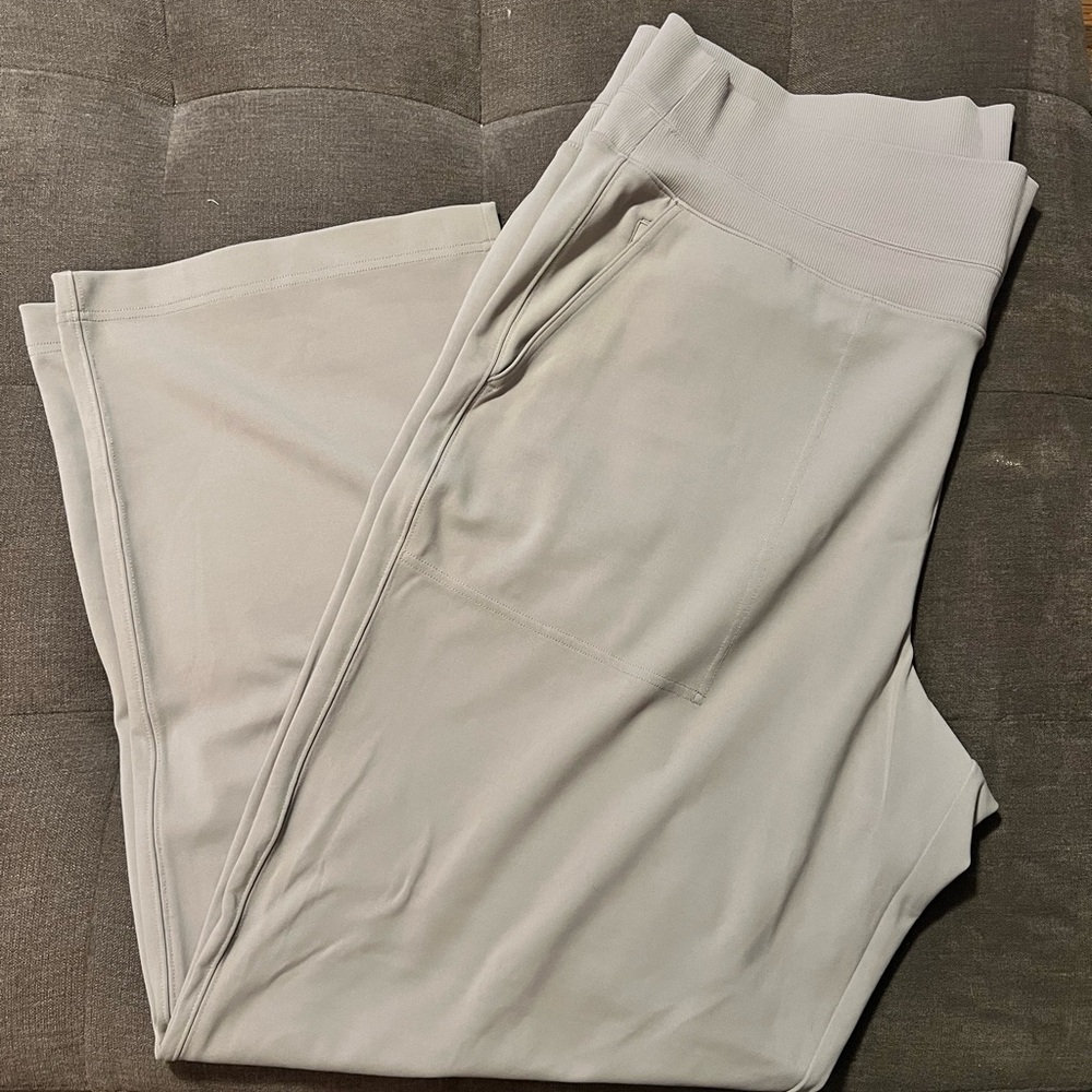 Athleta wide leg pants plus size 24 stretchy tan color